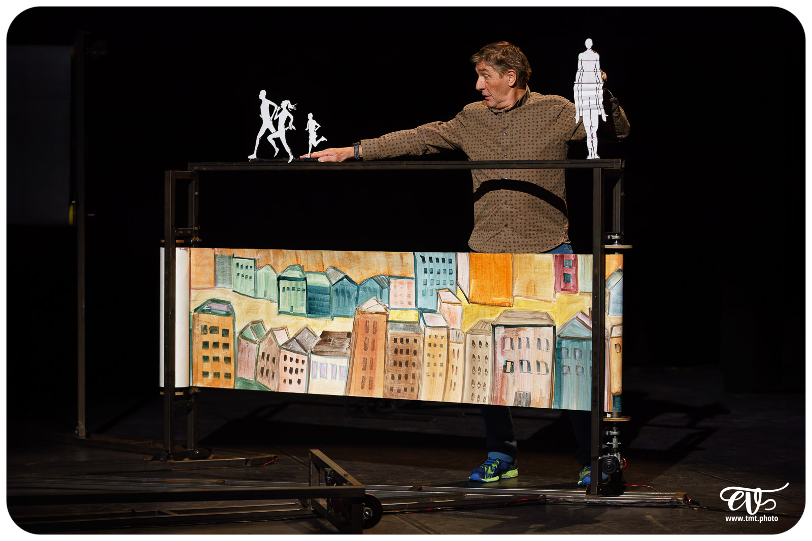 OÙ COURS-TU COMME ÇA ? (CIE PUCEANDPUNEZ)